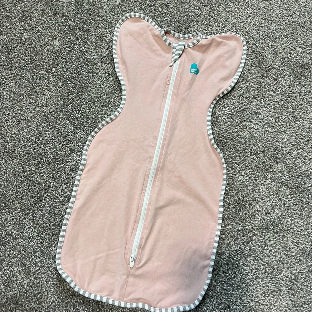 Love to Dream Swaddle Collection - Pink, Green, White - Picture 6 of 11